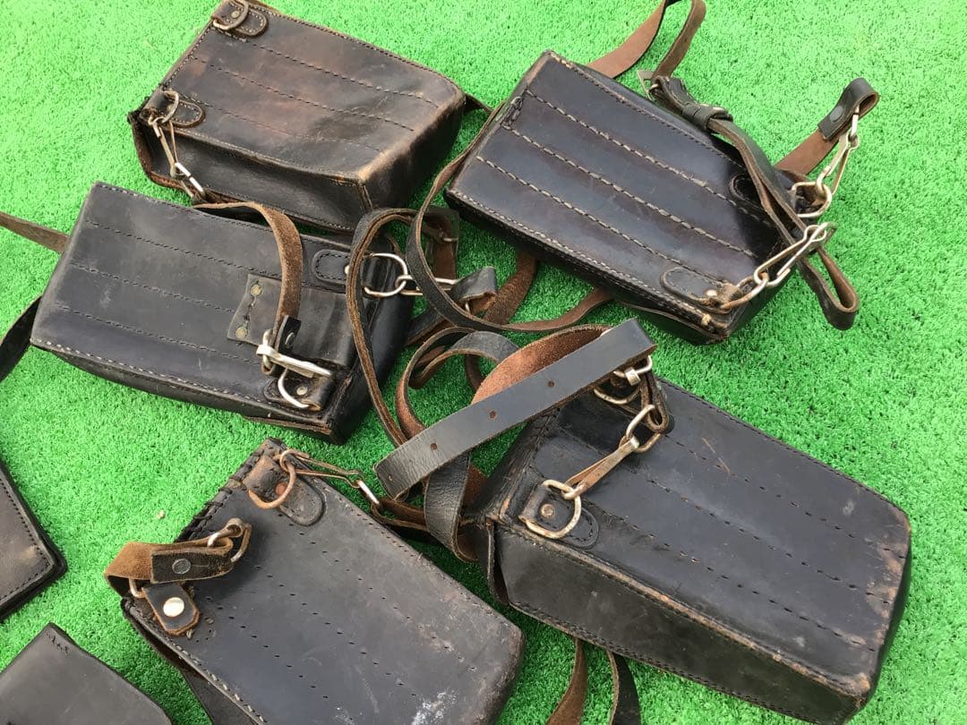 ヨーロッパ⑥ 革製軍装備 スペイン軍？ 東ドイツ軍？ オーストリア軍？ 実物
