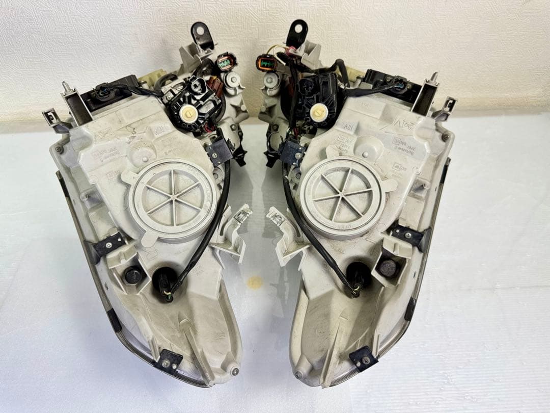 スカイライン 純正 CKV36 V36 PV36 前期 HIDヘッドライト 左右