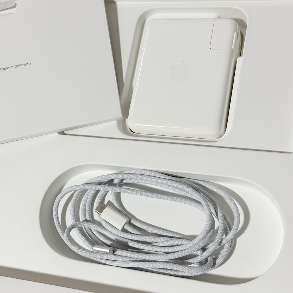 MacBookPro M1Pro 16inch/メモリ16GB/SSD1TB