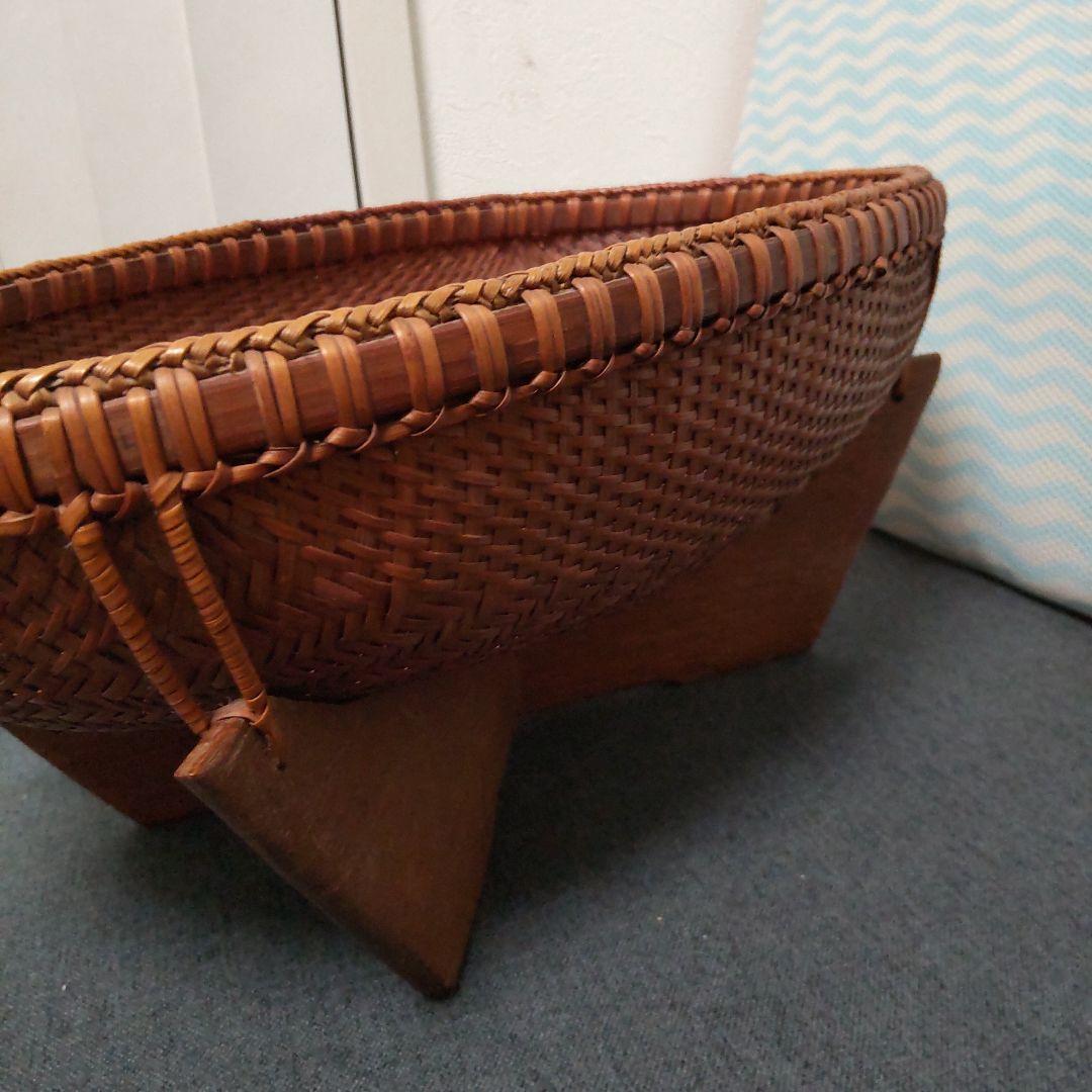 ヴィンテージ！木台付きオーバル型竹籠！ 時代物！経年変化美品！