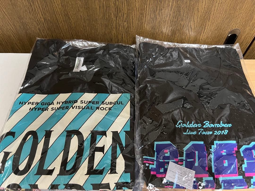 ゴールデンボンバー　ツアーTシャツ　まとめ売り　おまけつき