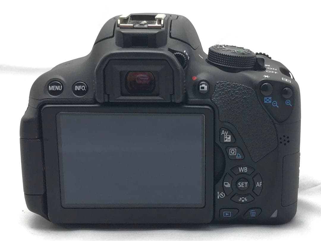 Canon EOS X7i 18-135mmSTMレンズキット♪安心フルセット♪