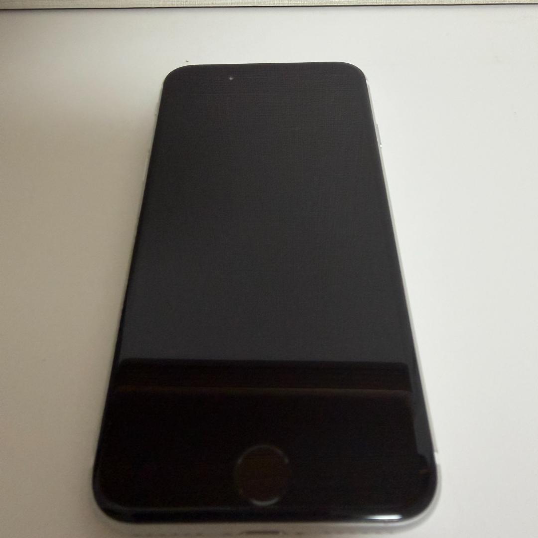 iPhone SE (第2世代) 64GB ホワイト docomo 付属品あり