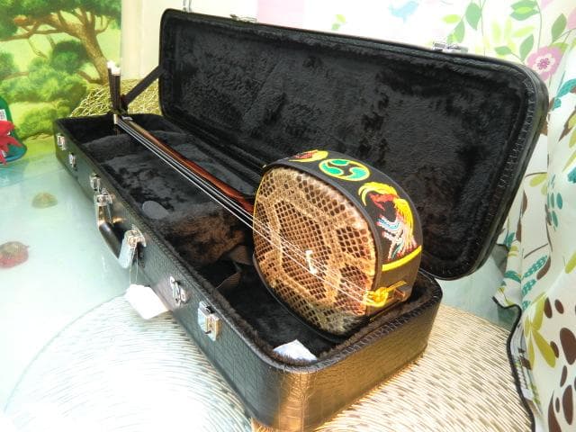 新品未使用(送料無料)11.980円　沖縄三線専用　一丁入ふかふかハードケース