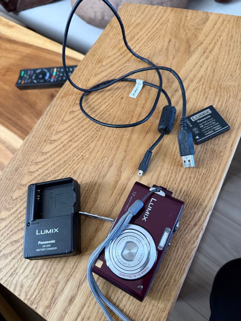 LUMIX 12メガピクセル デジタルカメラ