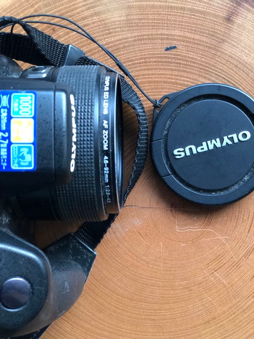 OLYMPUS SP-570UZ デジタル一眼レフカメラ 大幅値下げしました。