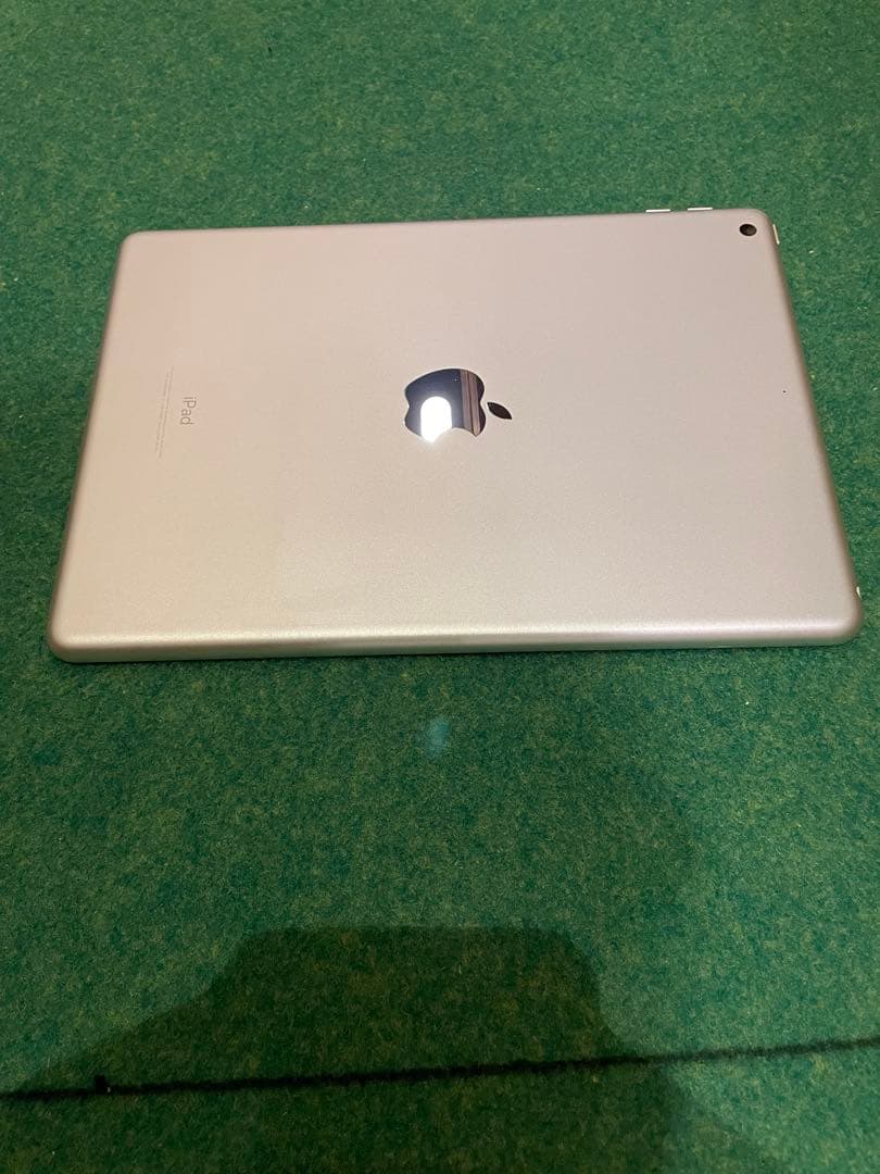 iPad (第6世代) スペースグレー 32GB WiFi ケース付き④