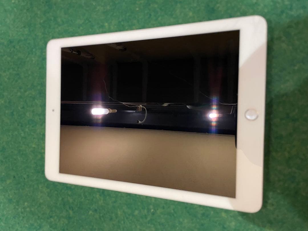 iPad (第6世代) スペースグレー 32GB WiFi ケース付き④