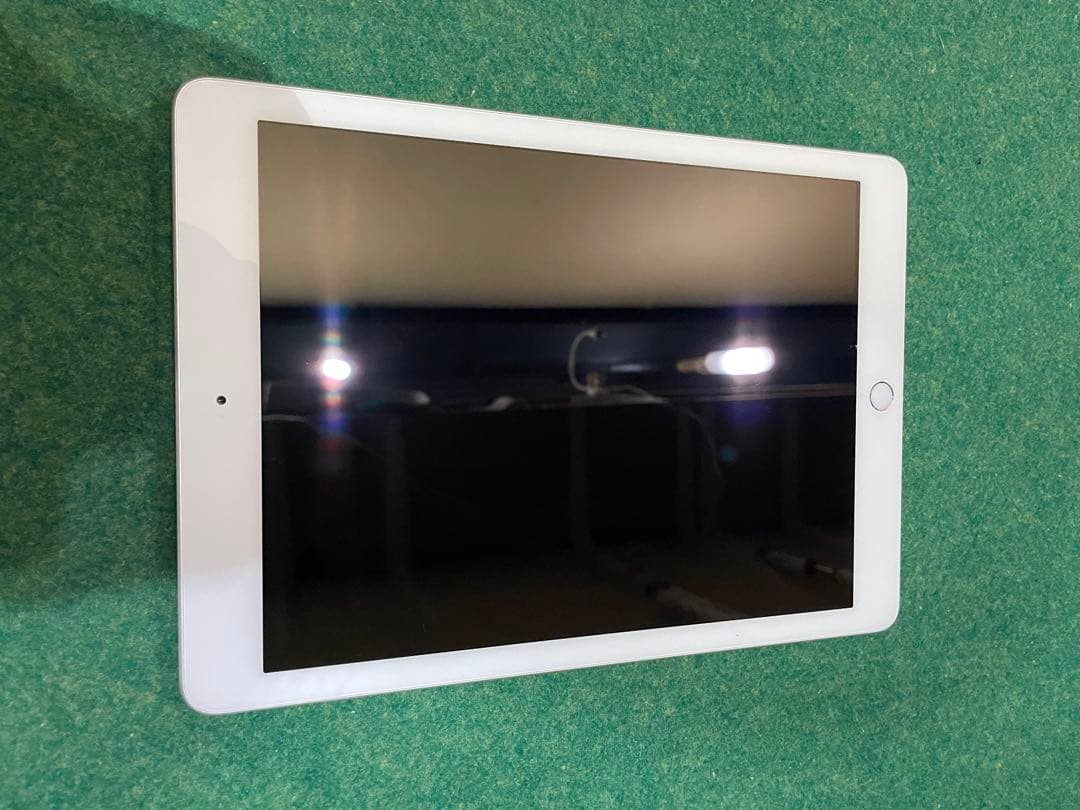 iPad (第6世代) スペースグレー 32GB WiFi ケース付き④