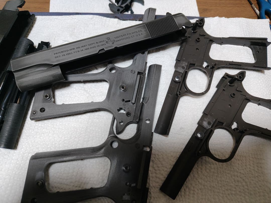 東京マルイ コルトガバメント M1911A1 塗装エアコキハンドガン18歳以上
