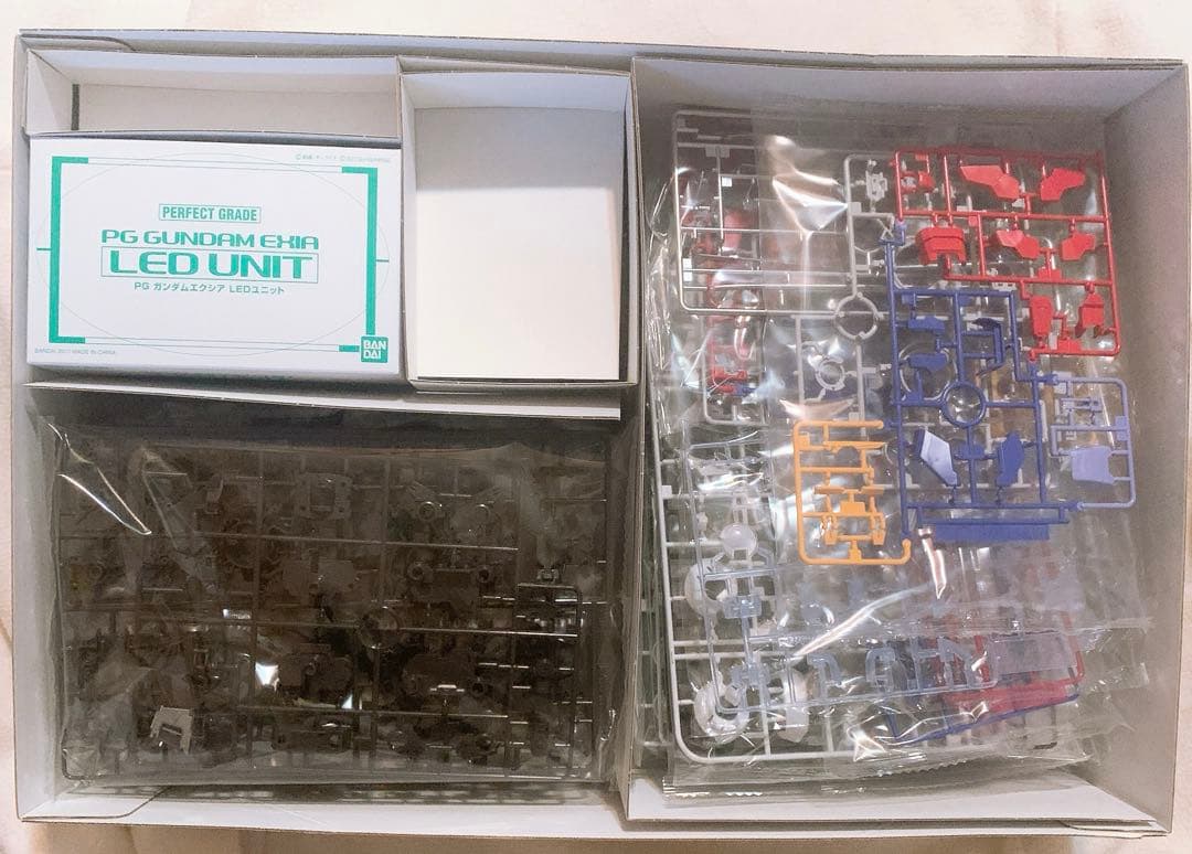 【未組立品】PG 1/60 ガンダムエクシア (LIGHTING MODEL)