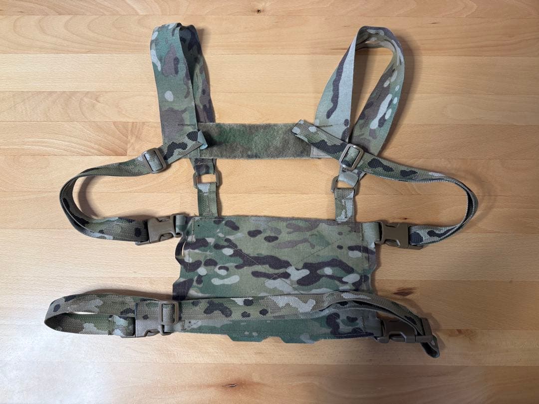 実物FERRO CONCEPTS CHESTY RIG MINI HARNESS