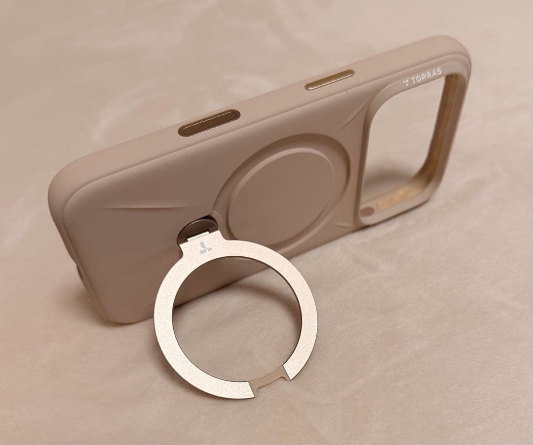 iPhone 17 PRO用シリコンケース ミルクティー