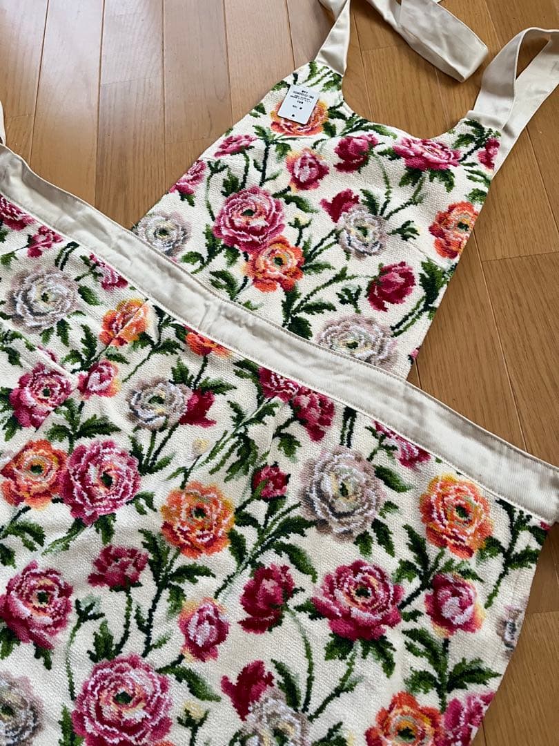 【新品】FEILER フェイラー　花柄エプロン
