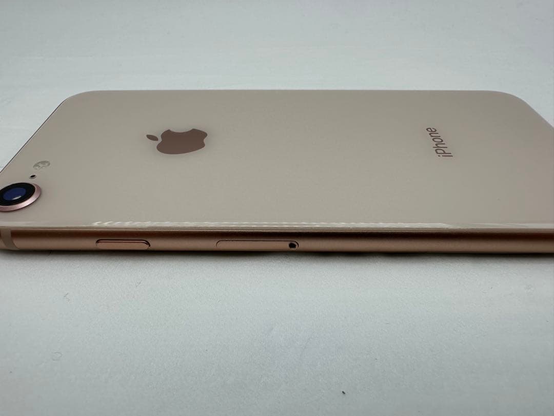 お*り様 iPhone 8 ゴールド 64GB SIMフリー