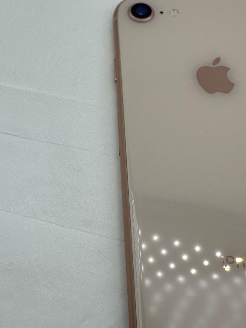 お*り様 iPhone 8 ゴールド 64GB SIMフリー