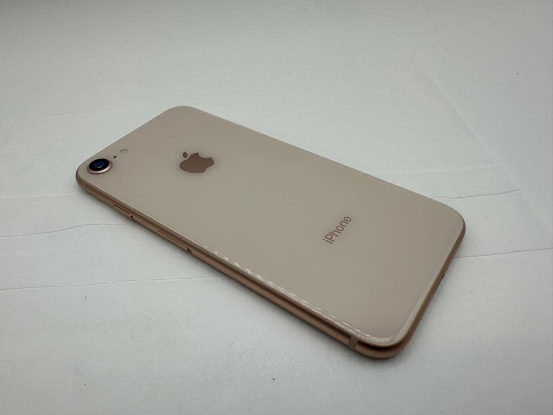 お*り様 iPhone 8 ゴールド 64GB SIMフリー
