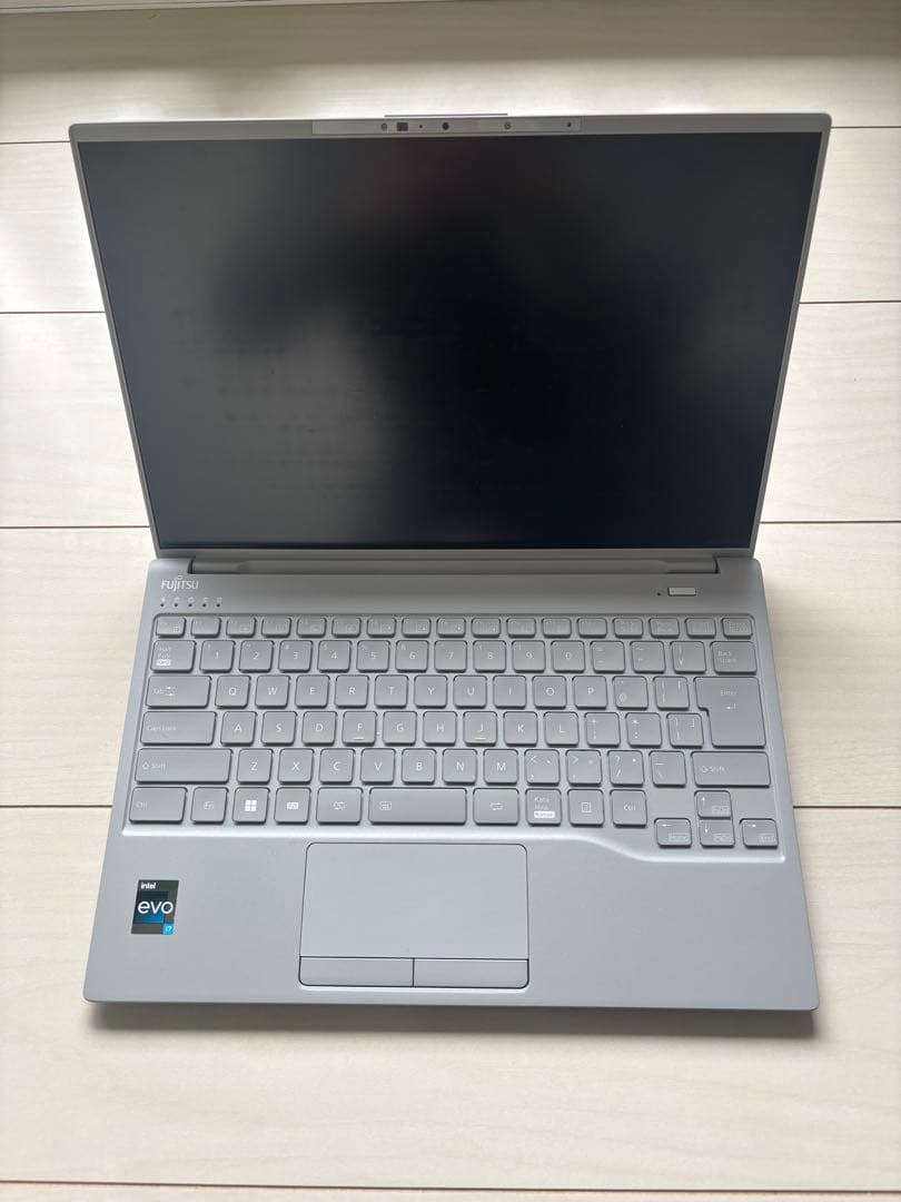 富士通ノートパソコン FMVU9OH1HフロストグレーACアダプター付き