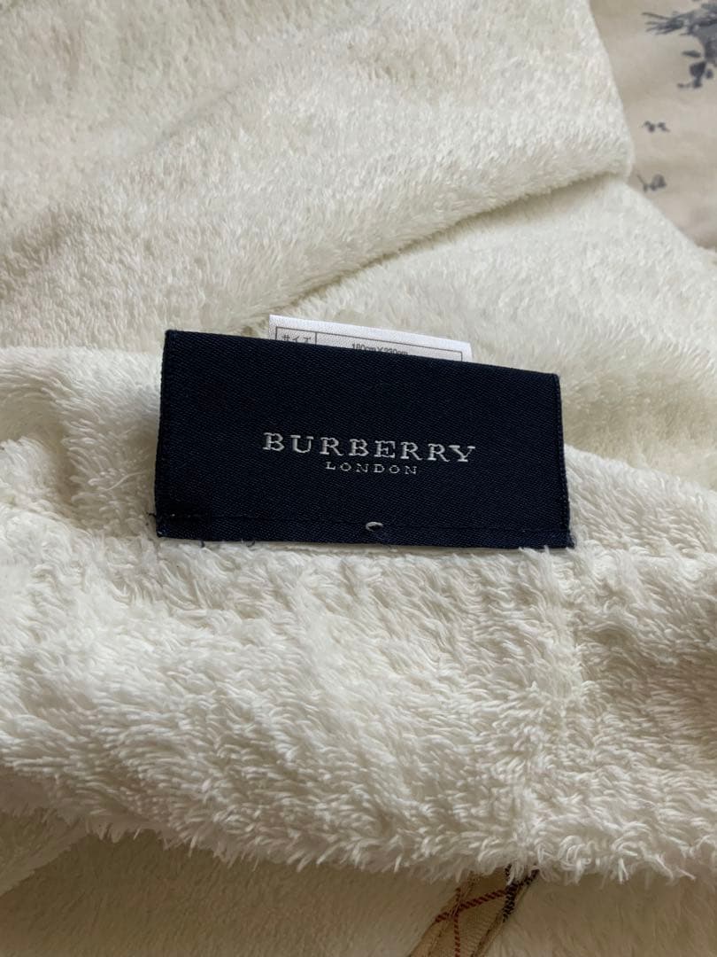 【BURBERRY】 ノバチェック　綿毛布　コットン100% 西川　日本製