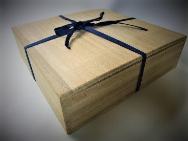 上絵赤富士 大皿「安藤康治」作 染付 未使用 富士山絵皿 陶器 木箱付き