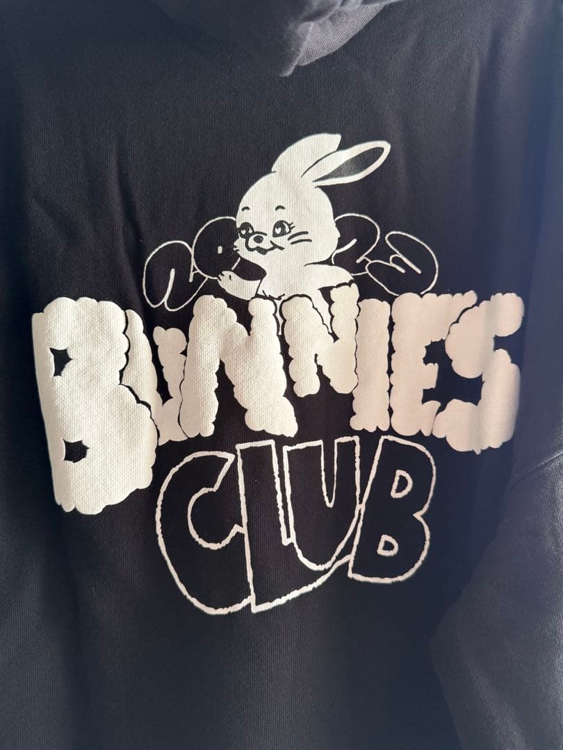NewJeans BunniesClub パーカー　ステッカー付き　Lサイズ