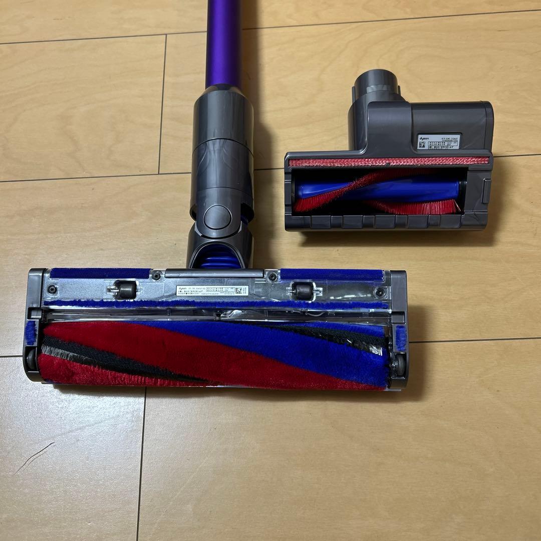 dyson ダイソン　SV18 純正スタンド付　現状品