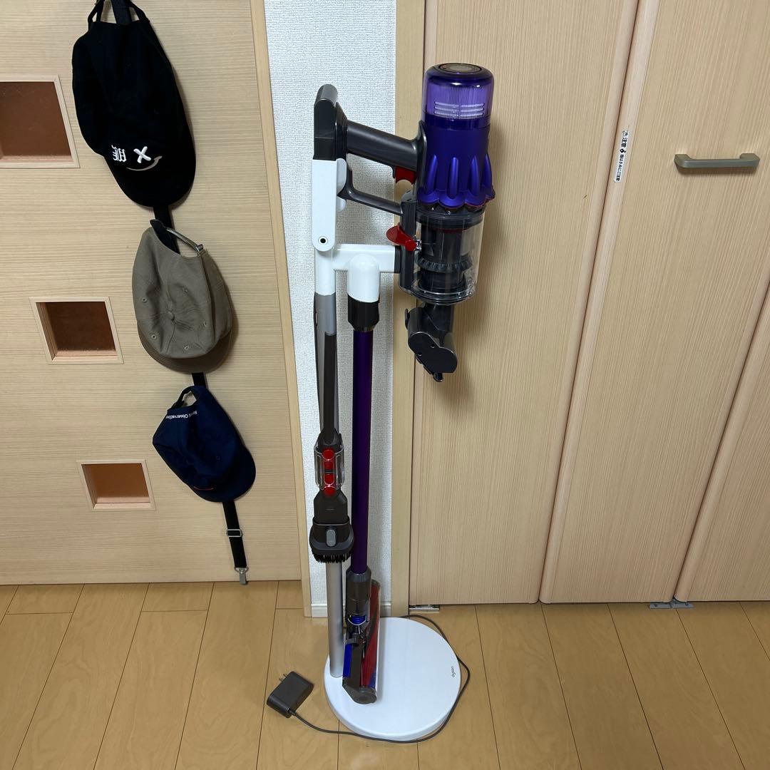 dyson ダイソン　SV18 純正スタンド付　現状品