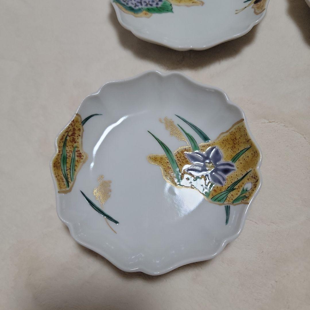 新品未使用　九谷焼　宮本晄　四季の花　４号皿揃 お祝い お正月