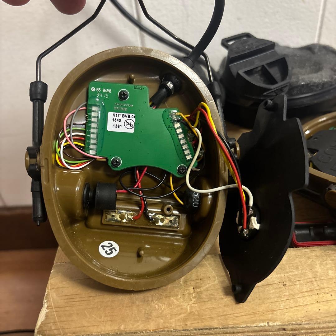 初期型　米軍実物　PELTOR COMTAC IIIヘッドセット　動作未確認