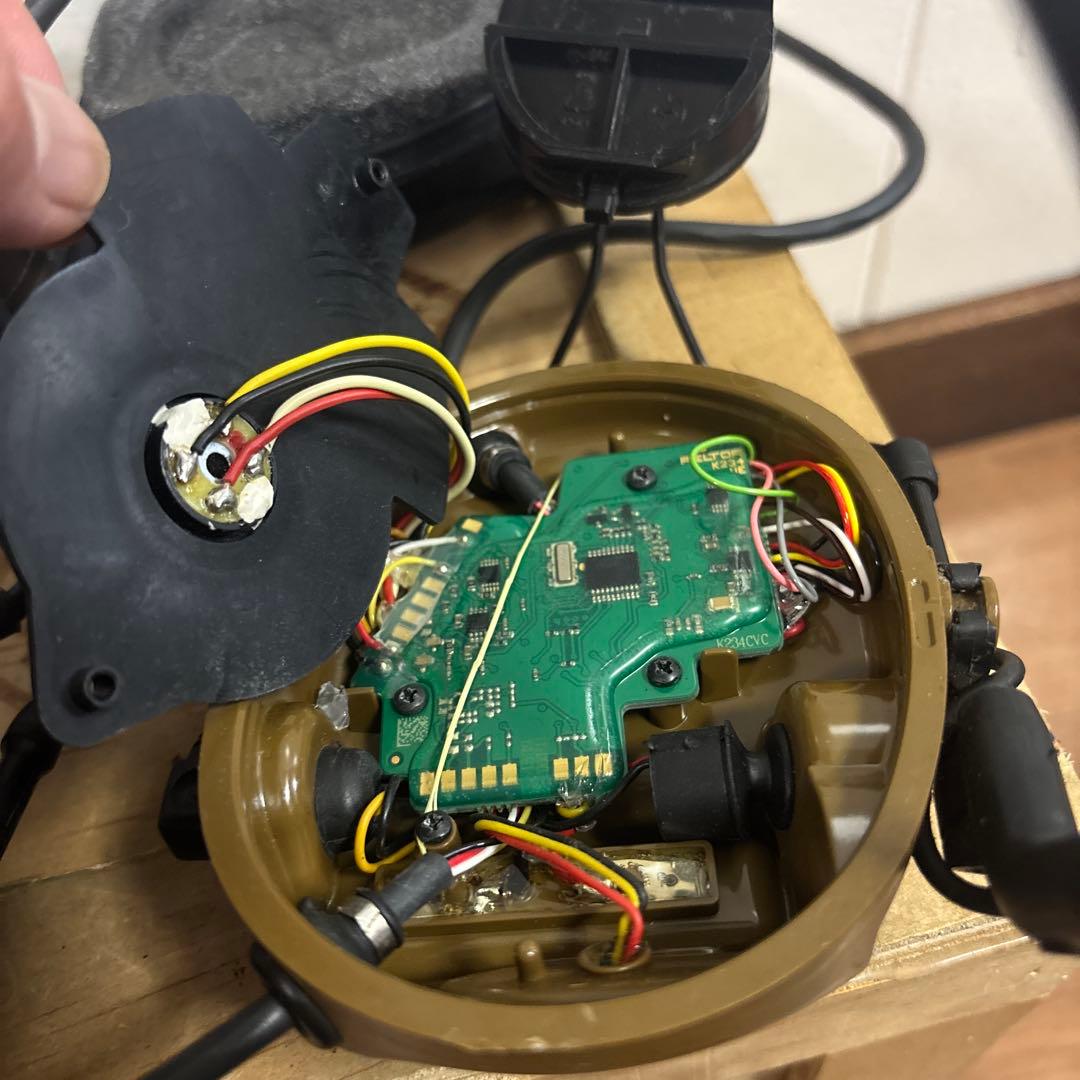 初期型　米軍実物　PELTOR COMTAC IIIヘッドセット　動作未確認