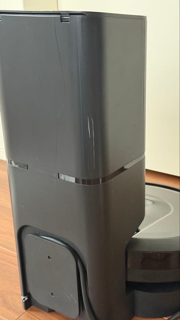 Roomba i7 自動ゴミ収集機能付き 初期化・清掃済み