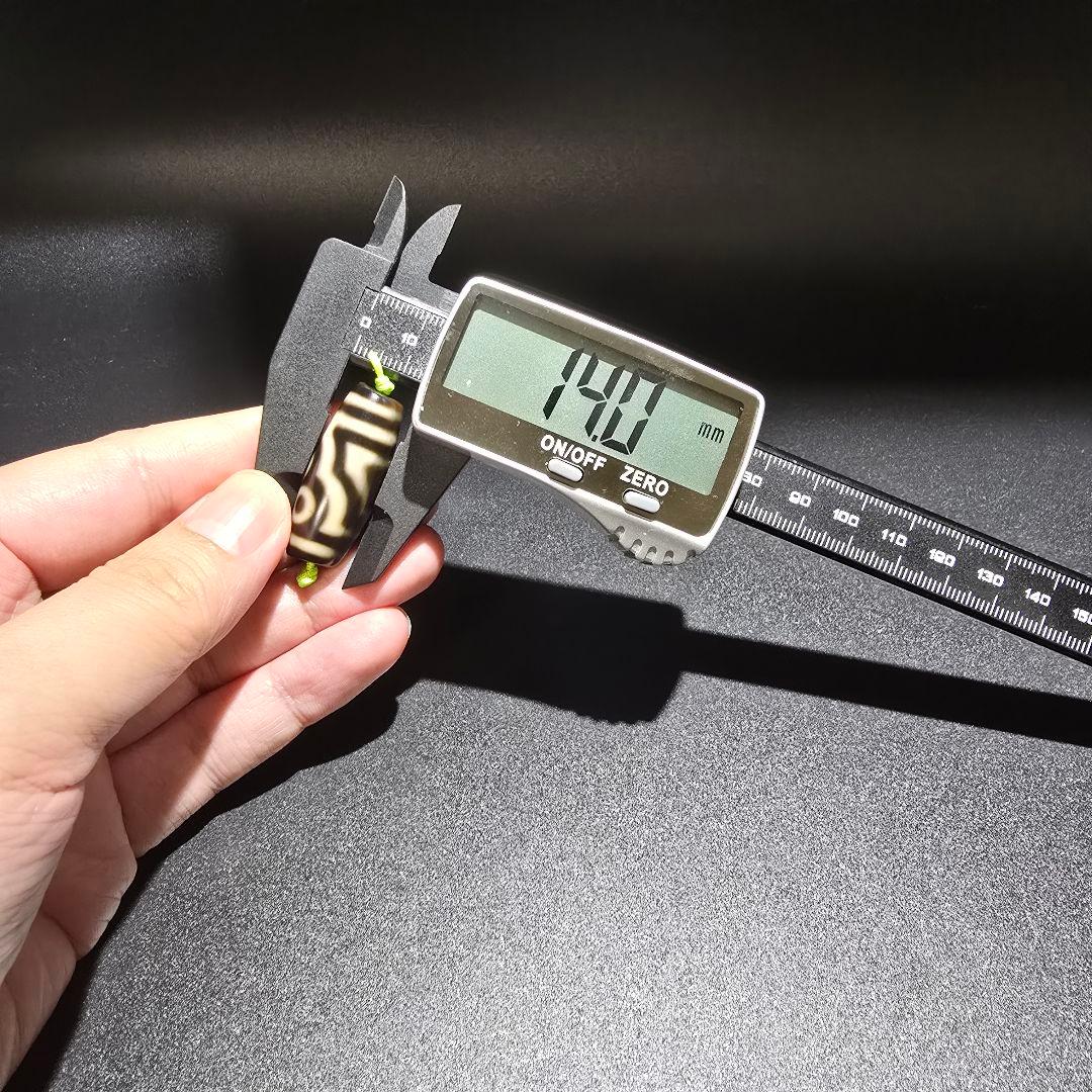 9 老礦天珠　特殊三眼天珠　天珠　天然石　風水　御守り　ブレスレット　ネックレス
