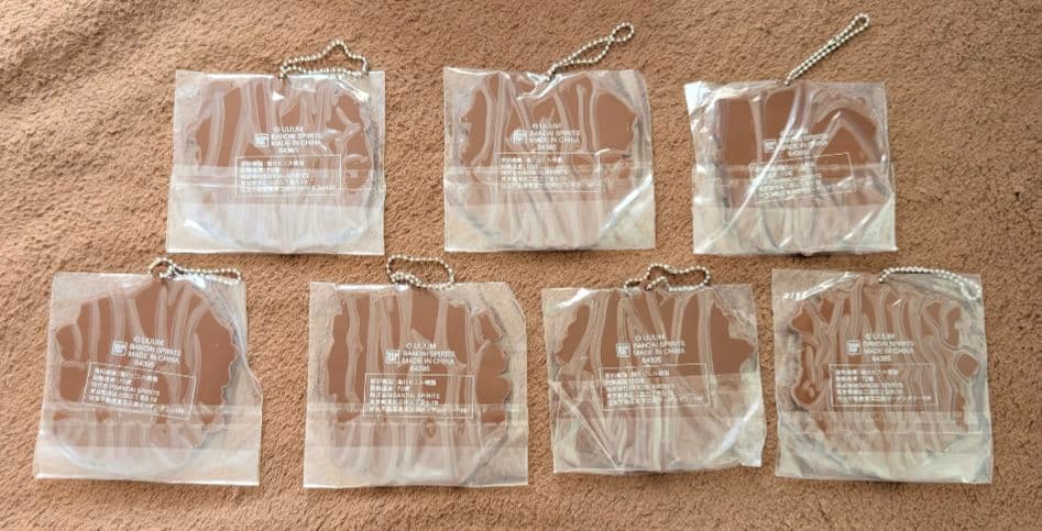 【匿名配送】カラフルピーチ ラバーチャーム