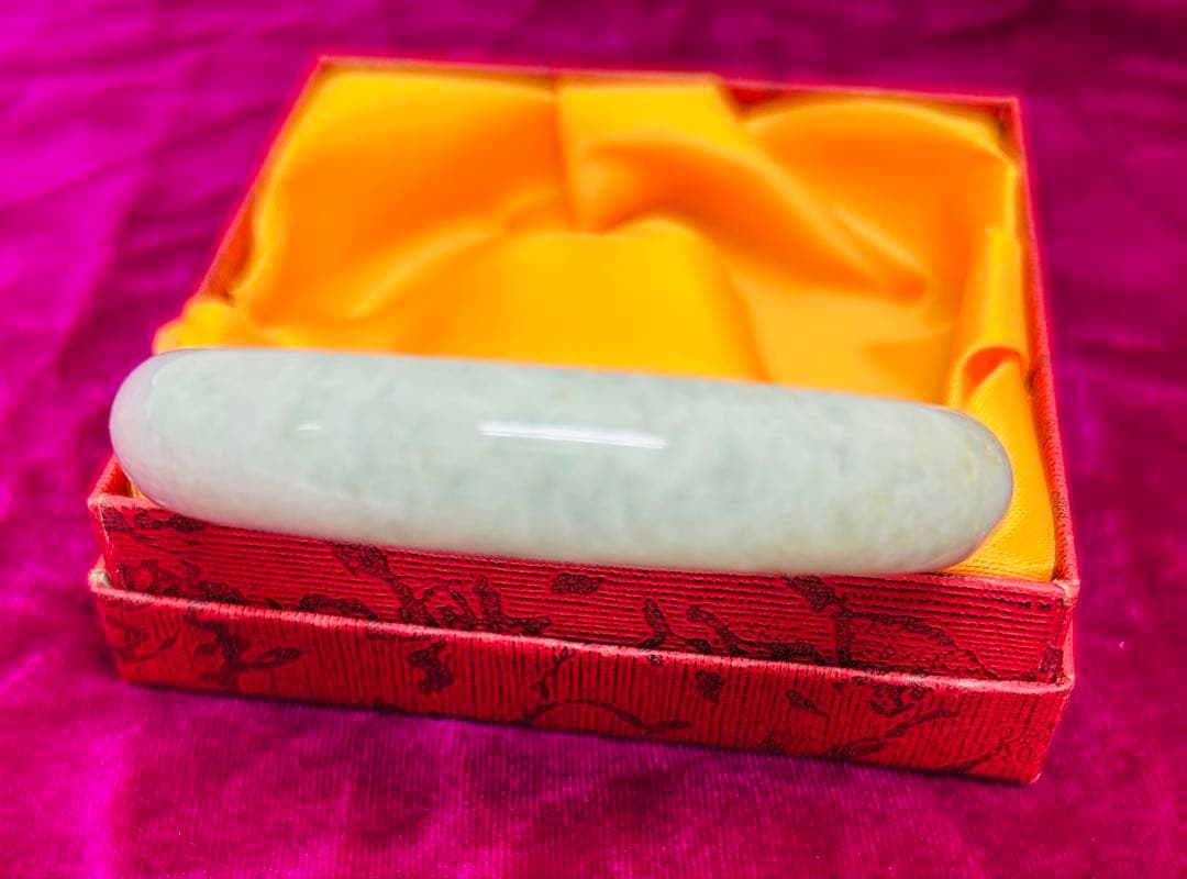 純天然石翡翠の腕輪(バングル)ブレスレット　内径約　外径 ysz2l0