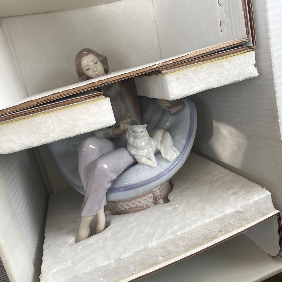 LLADRO リヤドロ 『 静かな夜 』 置物