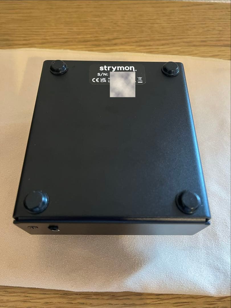 Strymon IRIDIUM ギターエフェクター