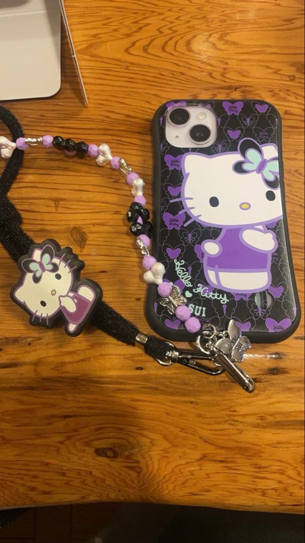アナスイ　ハローキティ　コラボスマホケース