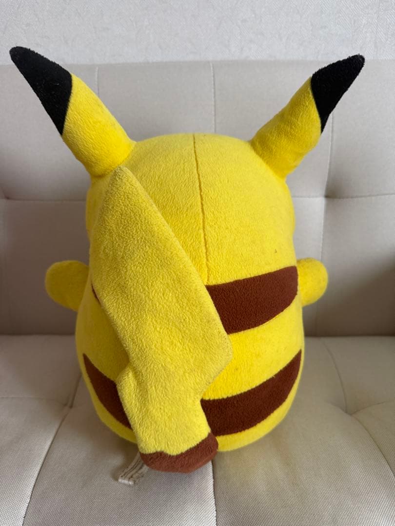 ポケットモンスター　ピカチュウ　ぬいぐるみ　レア