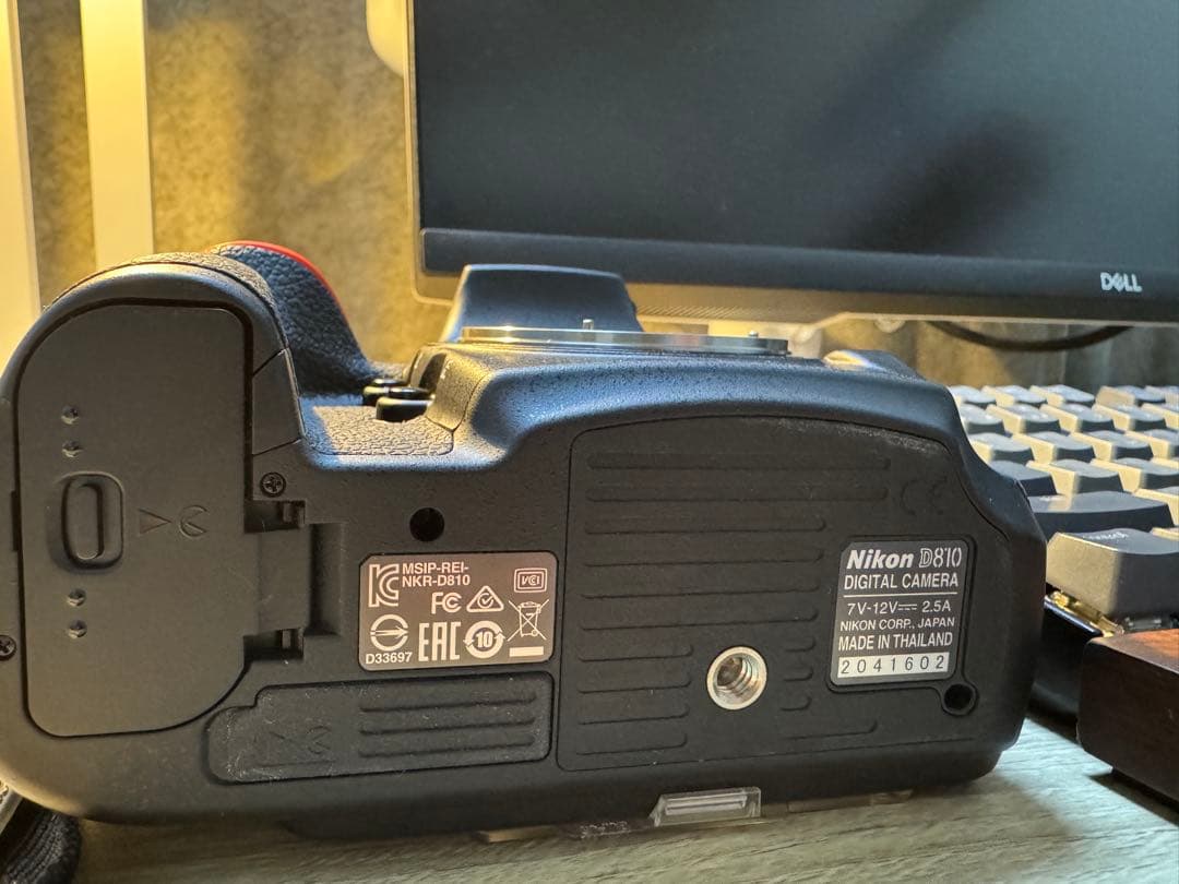 美品　極少813ショット Nikon D810 本体　付属品リコモン付き