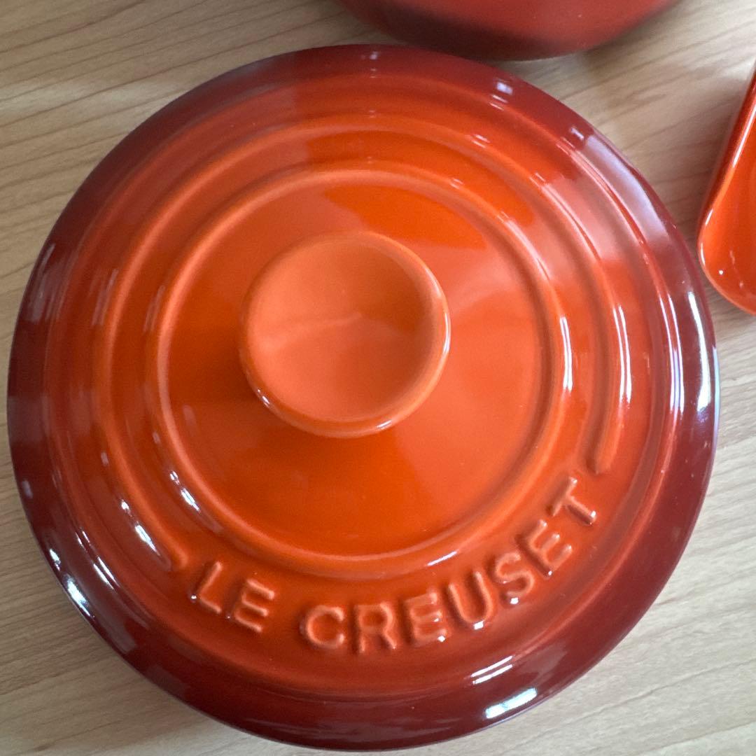 LE CREUSET ペットフード・コンテナー　カイエン　スコップ付き