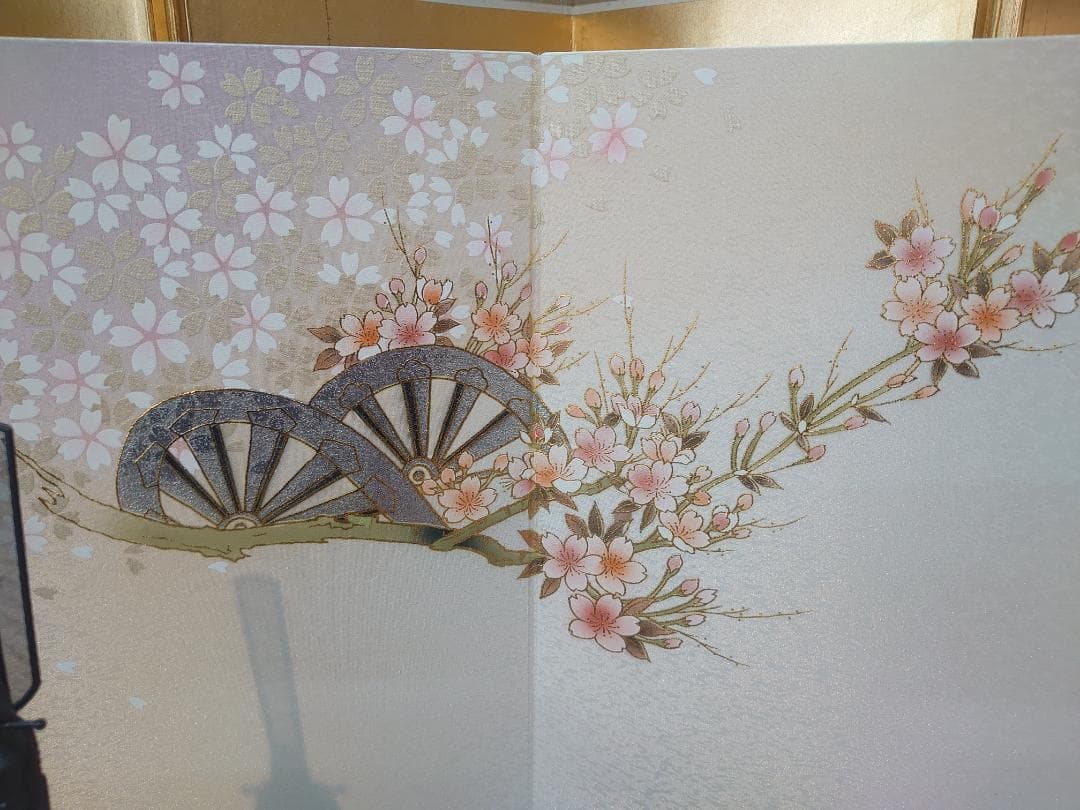 ●新品●収納式おひなさまフルセット●　金彩牡丹柄衣装飾り　和紙電気付き雪洞