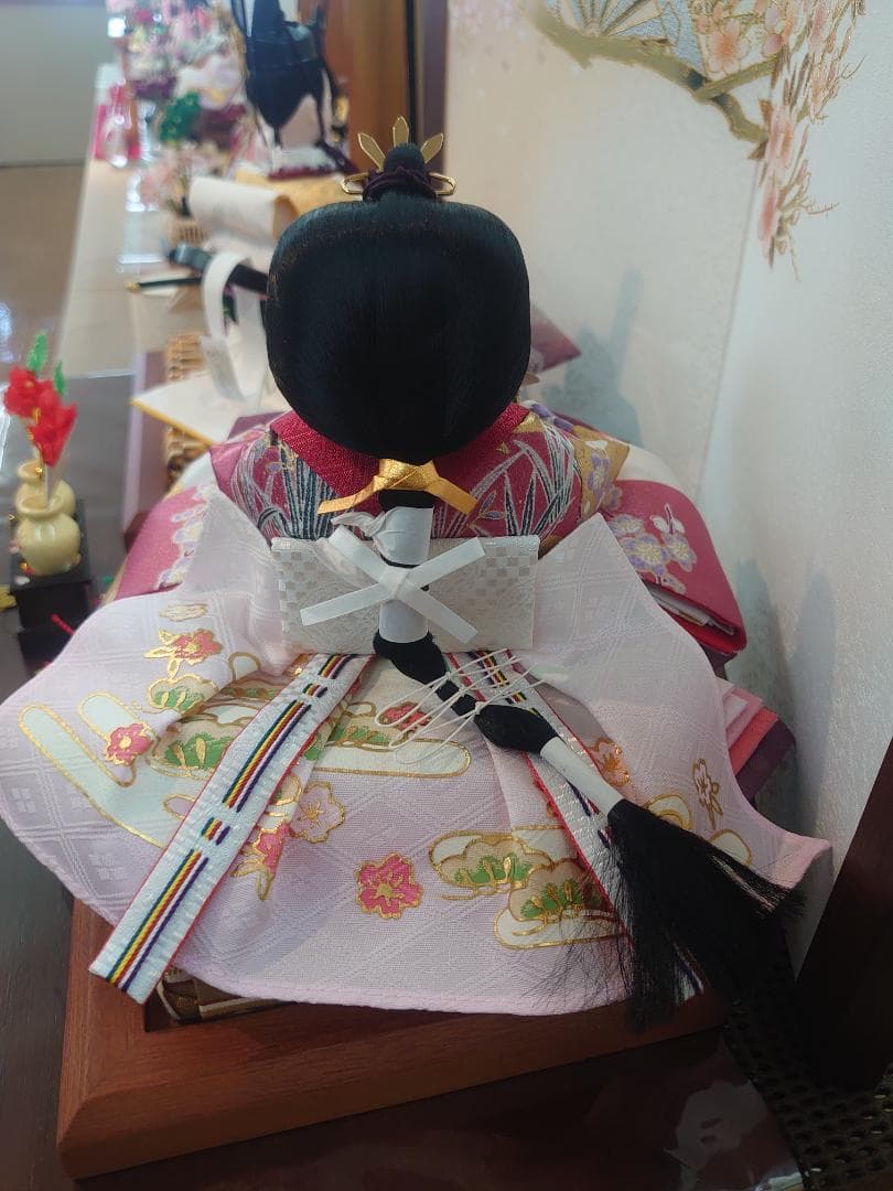 ●新品●収納式おひなさまフルセット●　金彩牡丹柄衣装飾り　和紙電気付き雪洞