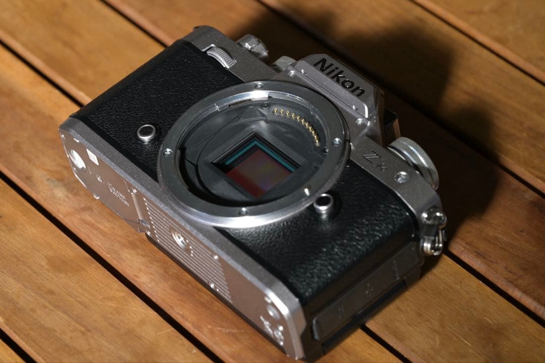 Nikon Zfc シルバー ボディ 撮影回数: 6,538枚