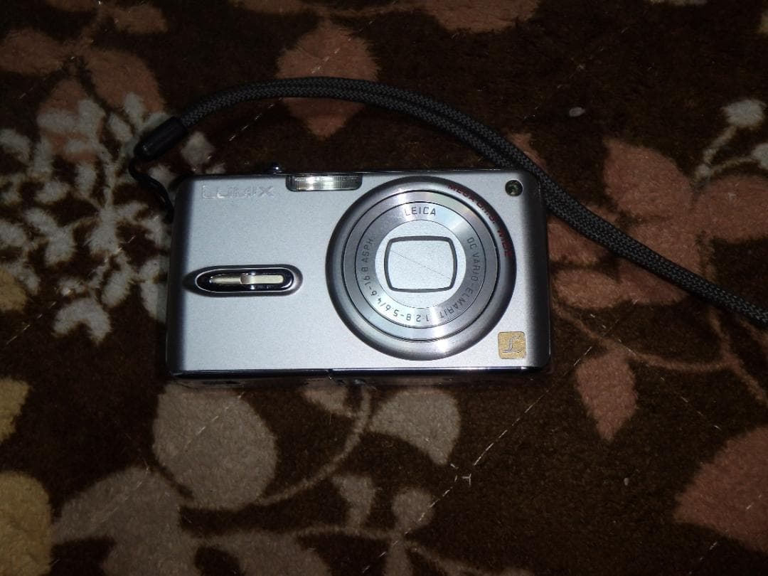 動作品 PANASONIC DMC-FX07 LUMIX デジタルカメラ