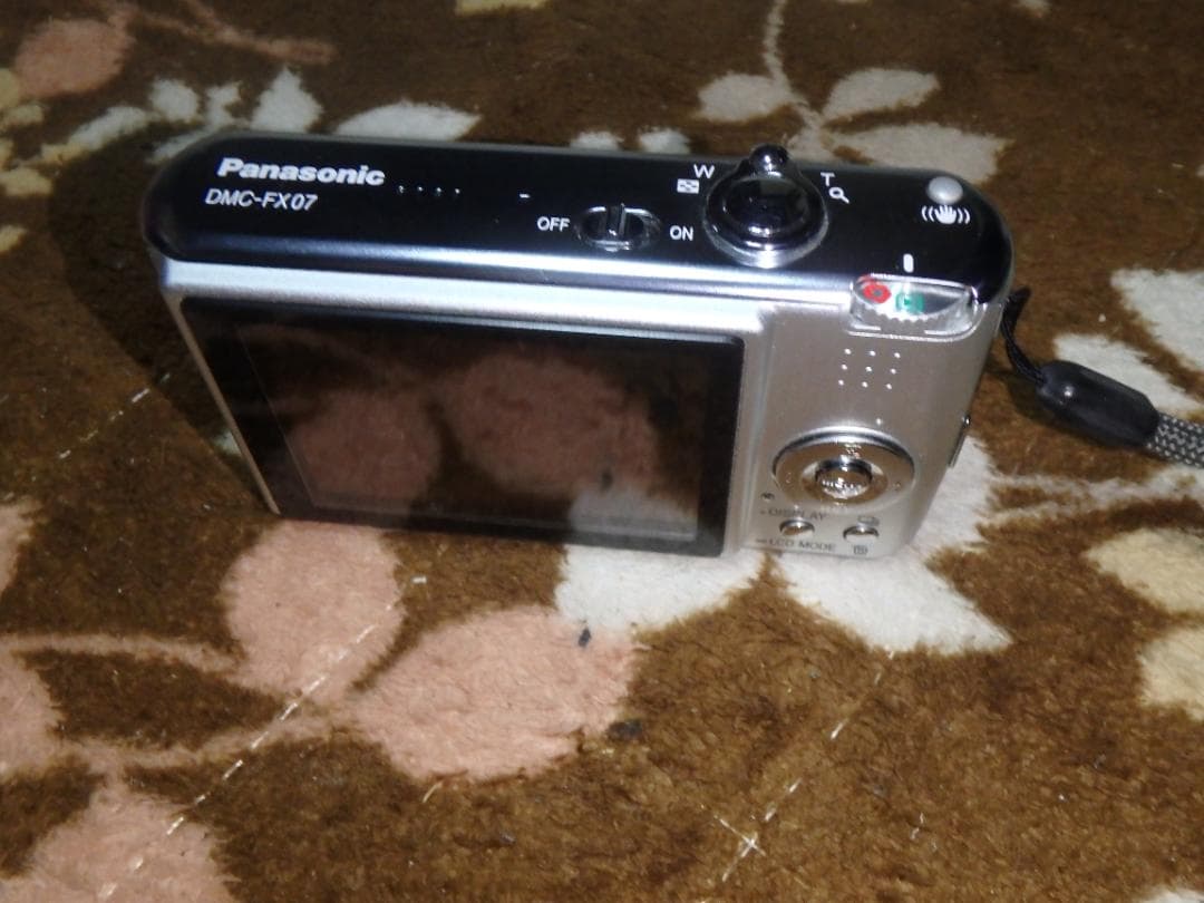 動作品 PANASONIC DMC-FX07 LUMIX デジタルカメラ