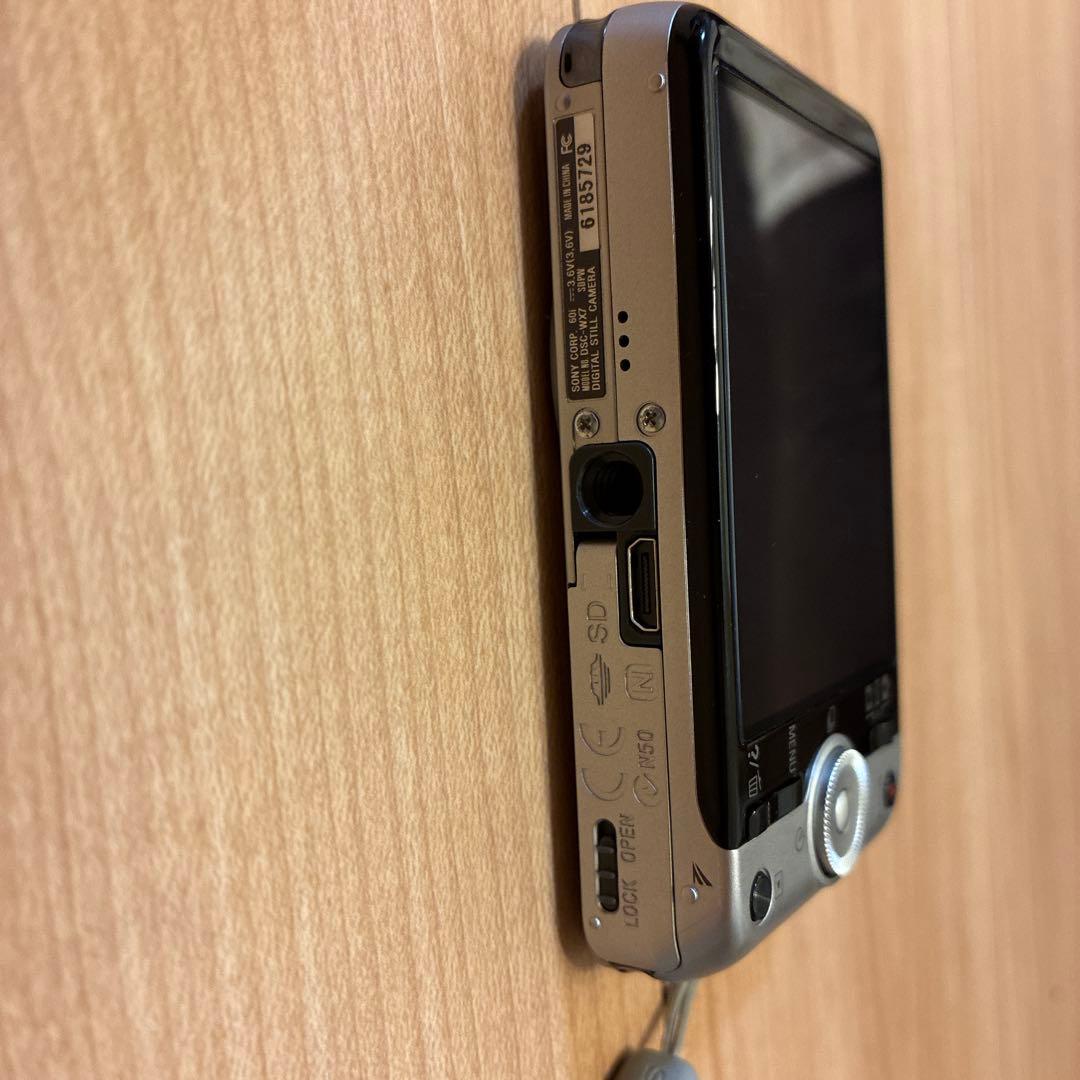 ソニー サイバーショット デジカメ DSC-WX7 シルバー