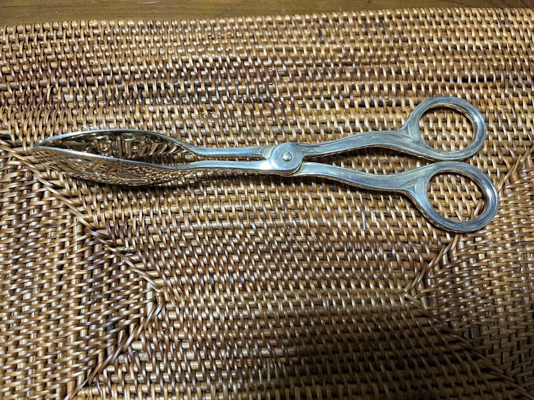 りりこ　クリストフル　ペストリートング　パティスリー　ケーキトング