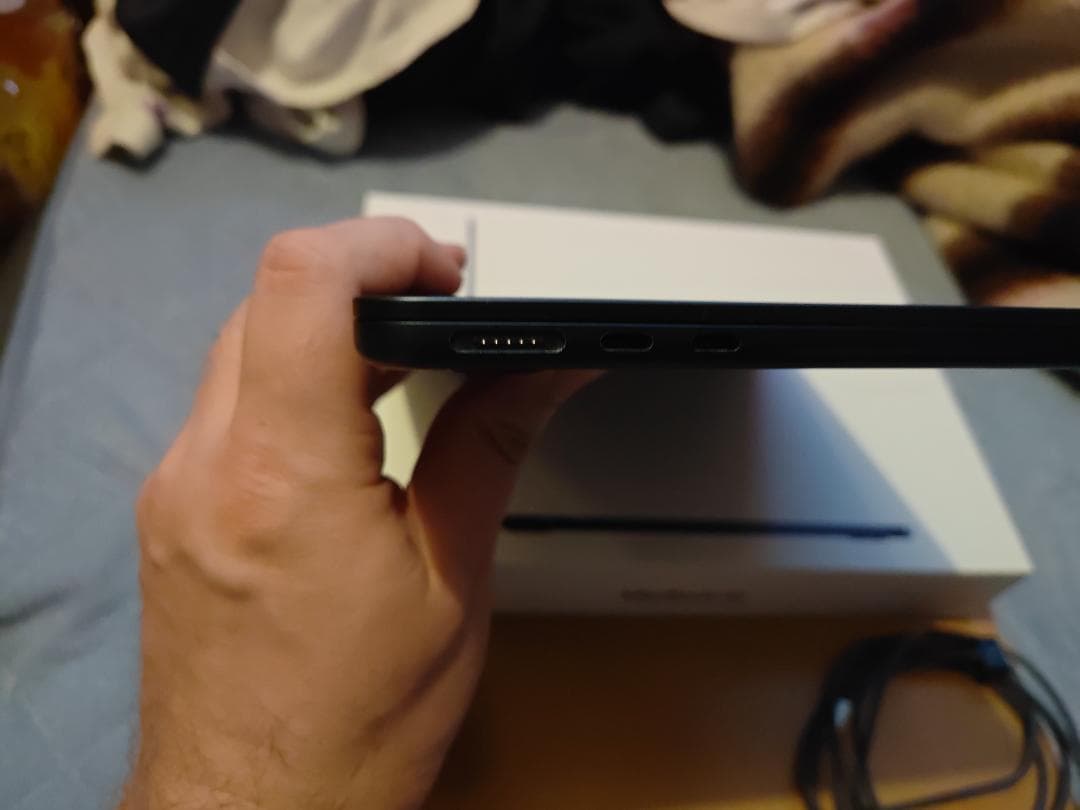 MacBook Air M2 16GB 1TB Midnight バテリ100%