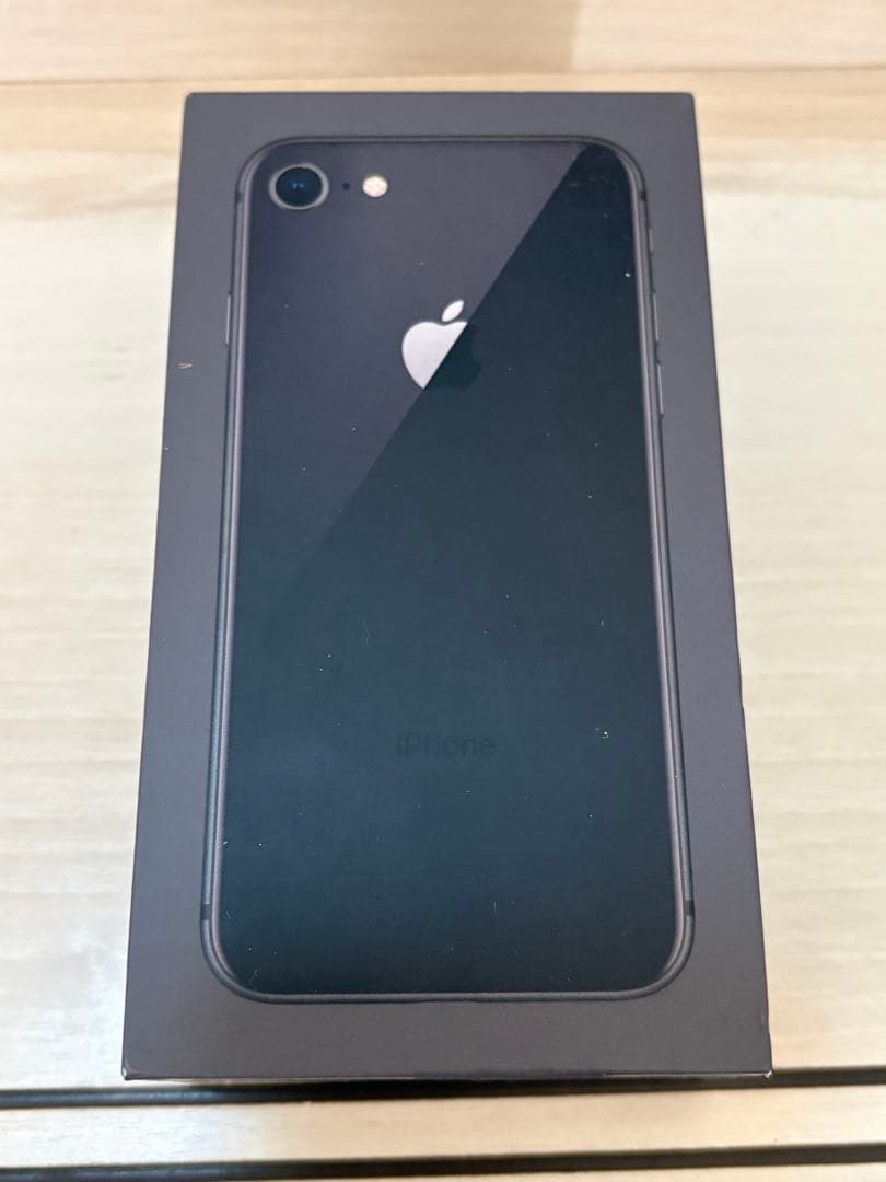 Apple iPhone 8 ブラック64GB（SIMフリー）