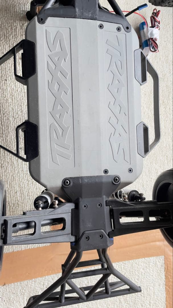 トラクサス スラッシュ 100キロ＋ 特別仕様 1/10 sc 4×4VXL